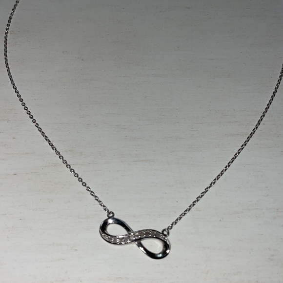 Infinity sliver necklace - Picture 2 of 3